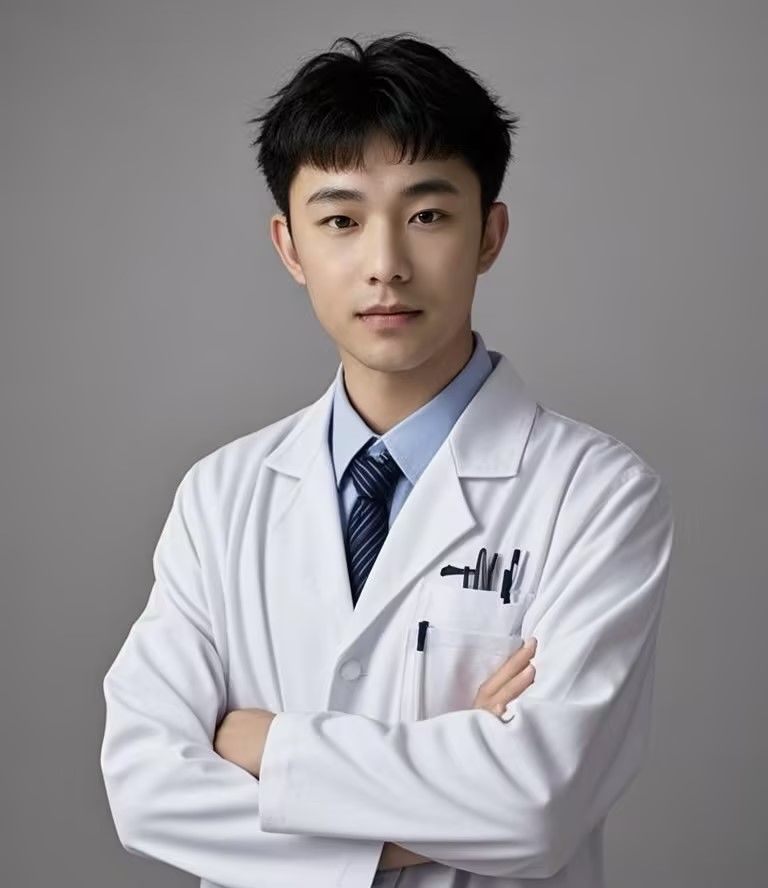 冠玉口腔醫(yī)生：孫鵬程